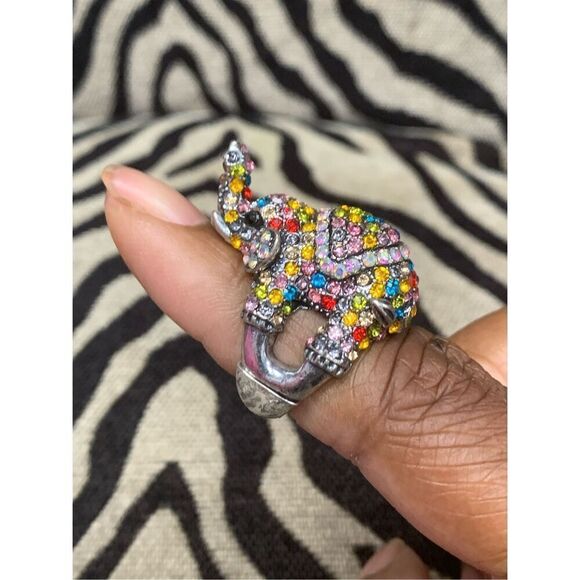 Rhinestone Bling Elephant Ring - Picture 1 of 7